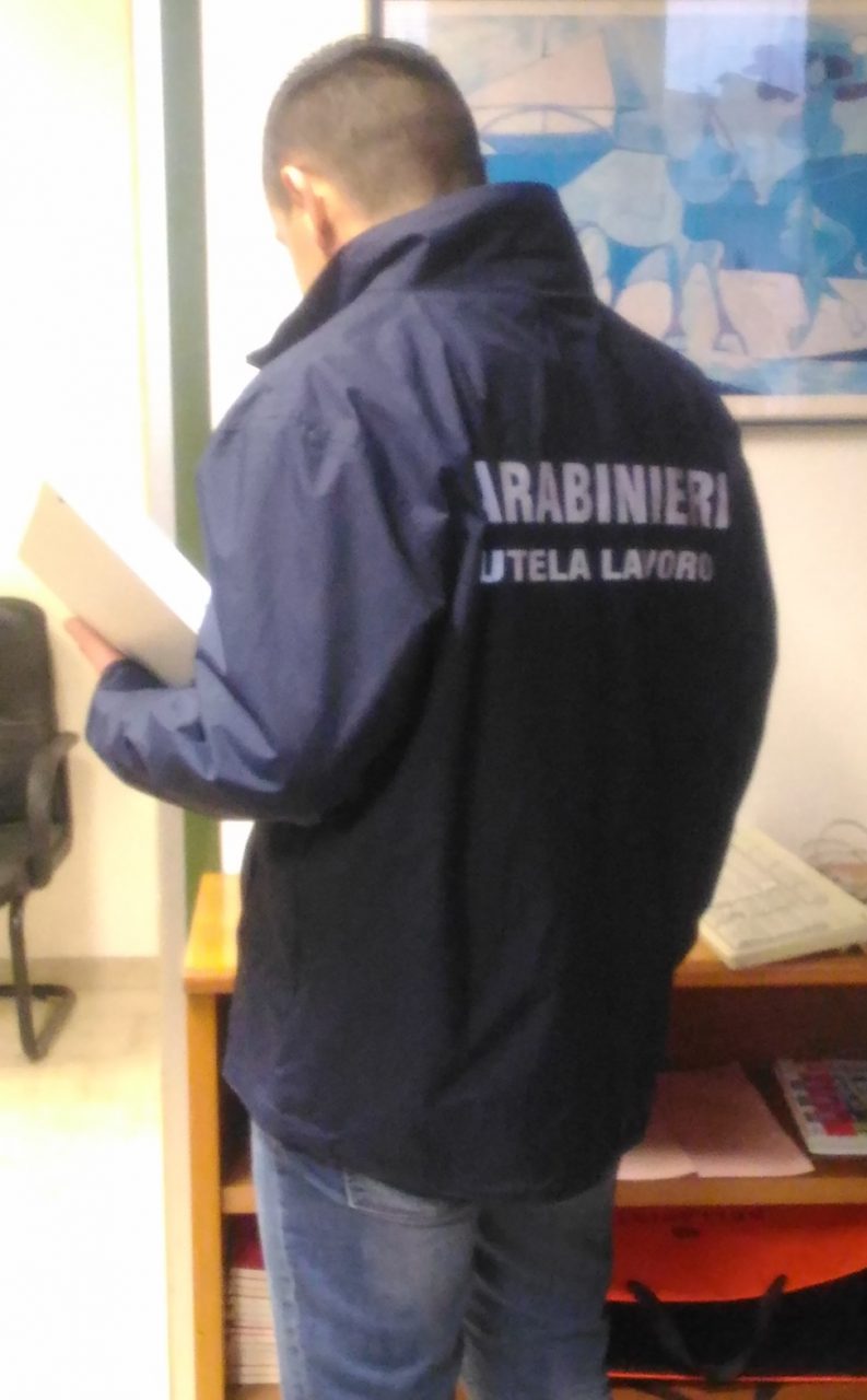 Caporalato a Acquafredda: lavoratori cinesi ammassati e sfruttati