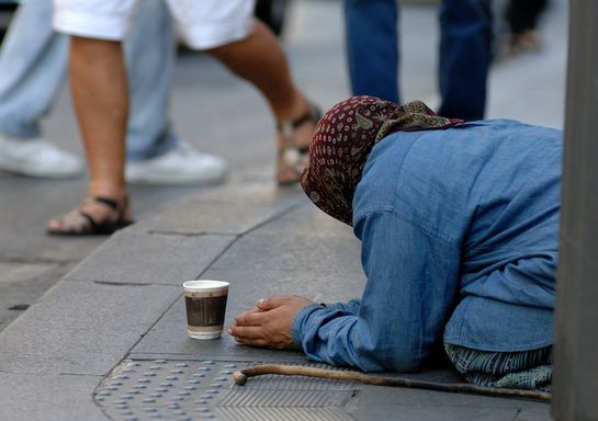 Accattonaggio molesto Pugno duro del Comune di Palazzolo