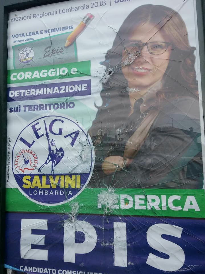 Atti vandalici contro la bacheca della Lega di Visano