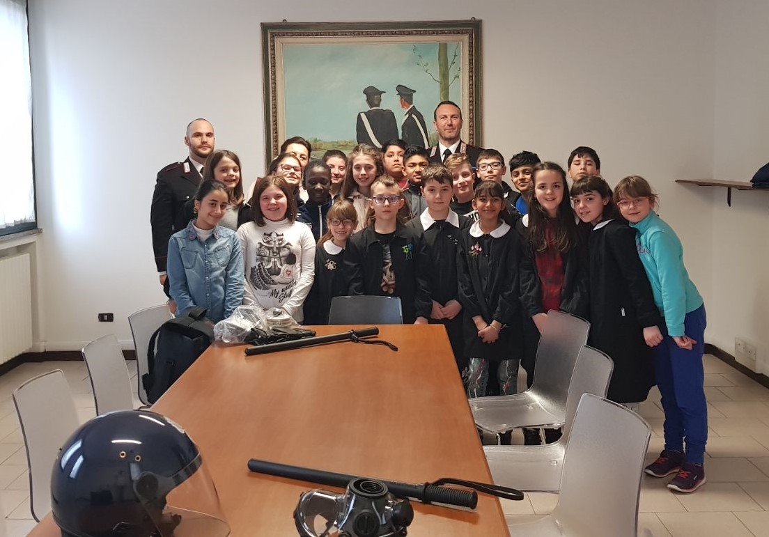 Studenti in caserma per imparare la cultura della legalità