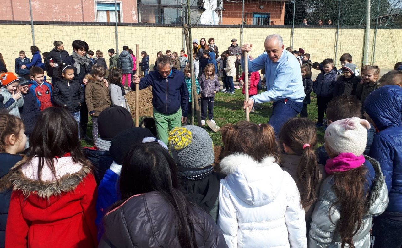 Musica e canti per la Festa dell’albero alla primaria di Rudiano