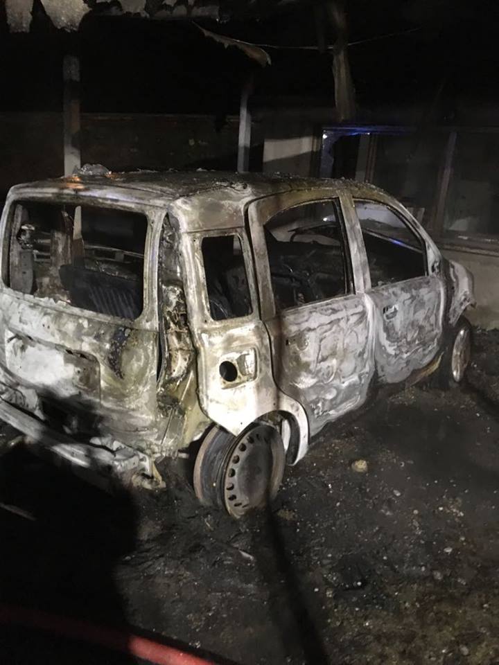 A Orzinuovi bruciata la panda delle Gev