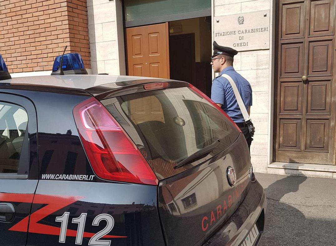 Tenta la fuga in motorino ma viene preso: arrestato spacciatore
