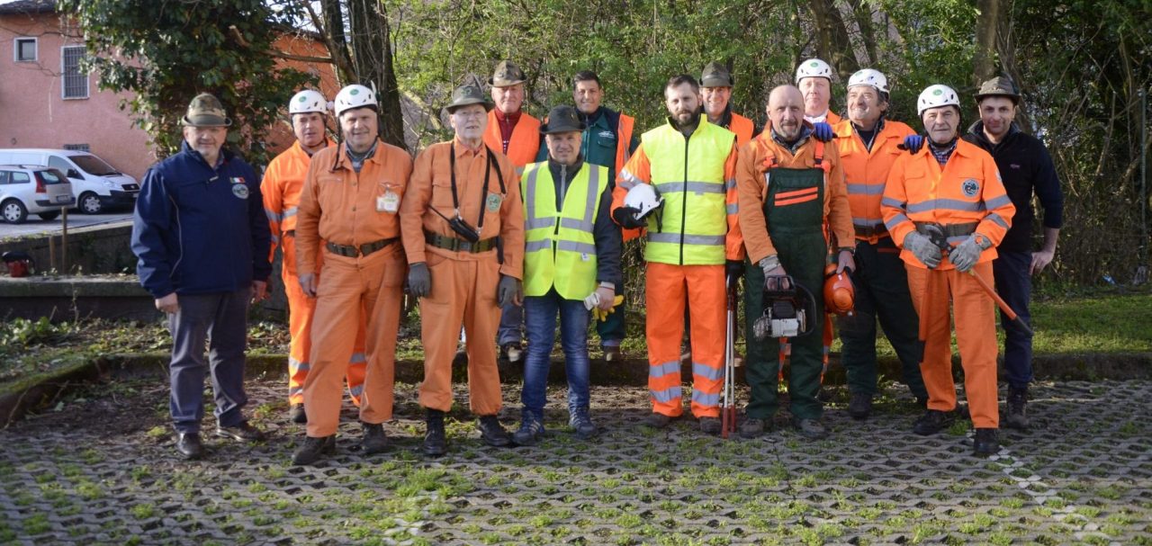 A ripulire il verde pubblico, a Calcinato