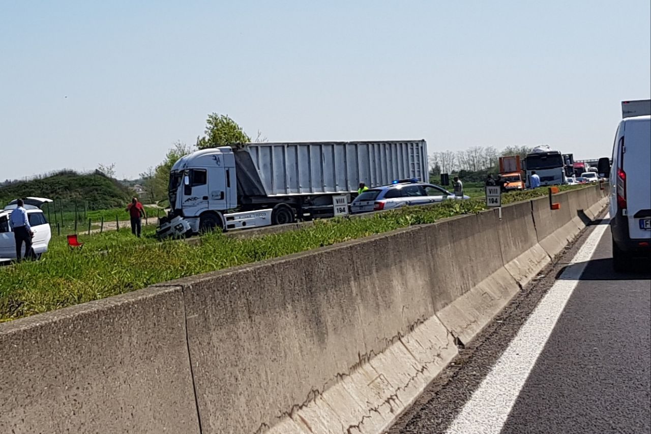 Incidente in A4 tra Palazzolo e Rovato