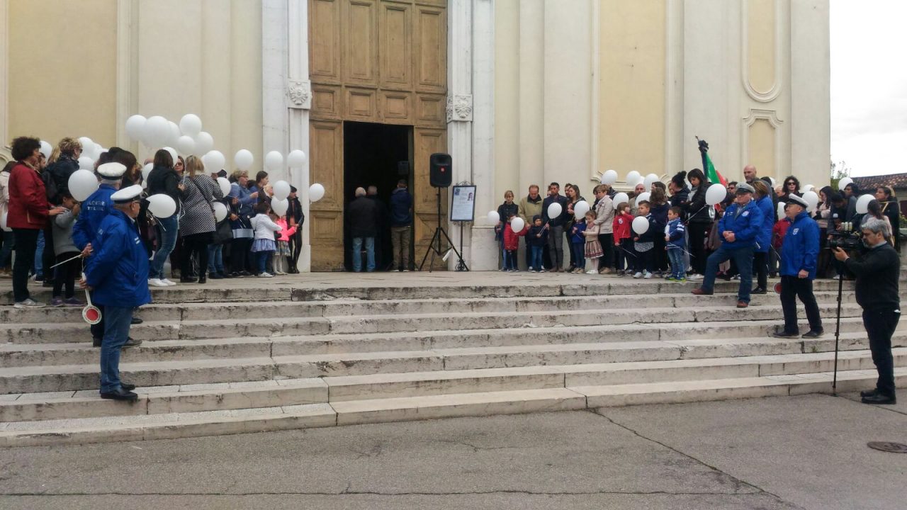 Iniziati a Gottolengo i funerali della piccola Nicole