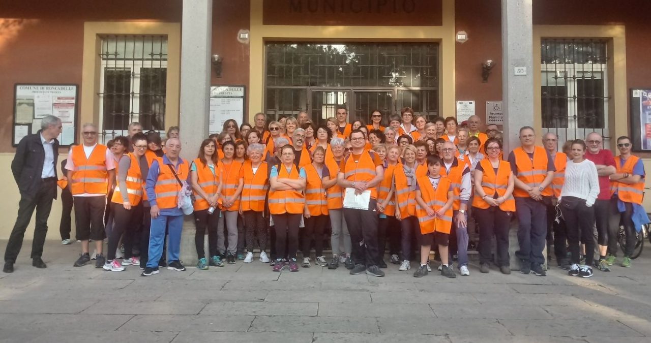 Gruppo di cammino a spasso per Roncadelle