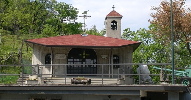 Disinfestazione antiprocessionaria a S.Onofrio e a ridosso degli Alpini, ma pochi i cartelli