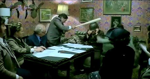 Rissa condominiale ad Asola per il taglio dei fiori