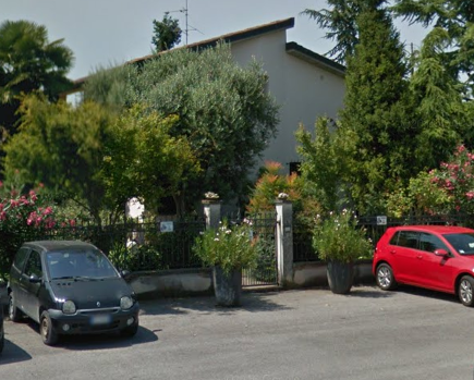 Rapina in villa a Ghedi: via con 10mila euro grazie allo spray urticante
