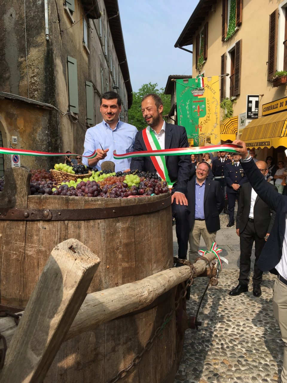 Taglio del nastro alla 69esima Fiera del Vino di Polpenazze