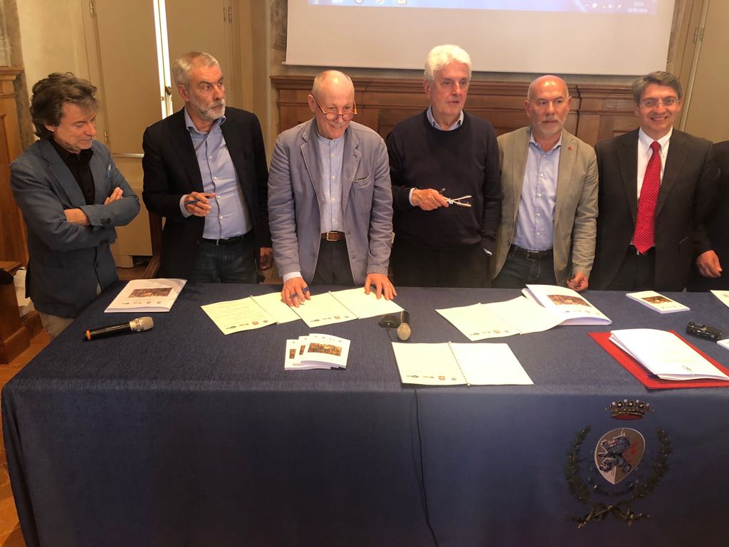 Anziani in città firmato protocollo d’intesa tra Comune e Sindacati