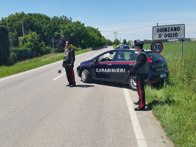 Padre e marito violento allontanato  dai carabinieri