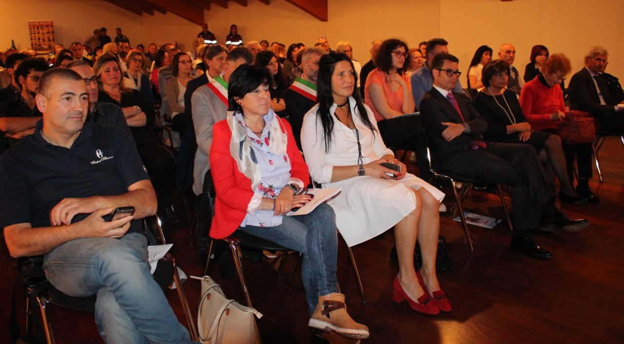 Grande successo per il convegno contro la violenza a Capriolo