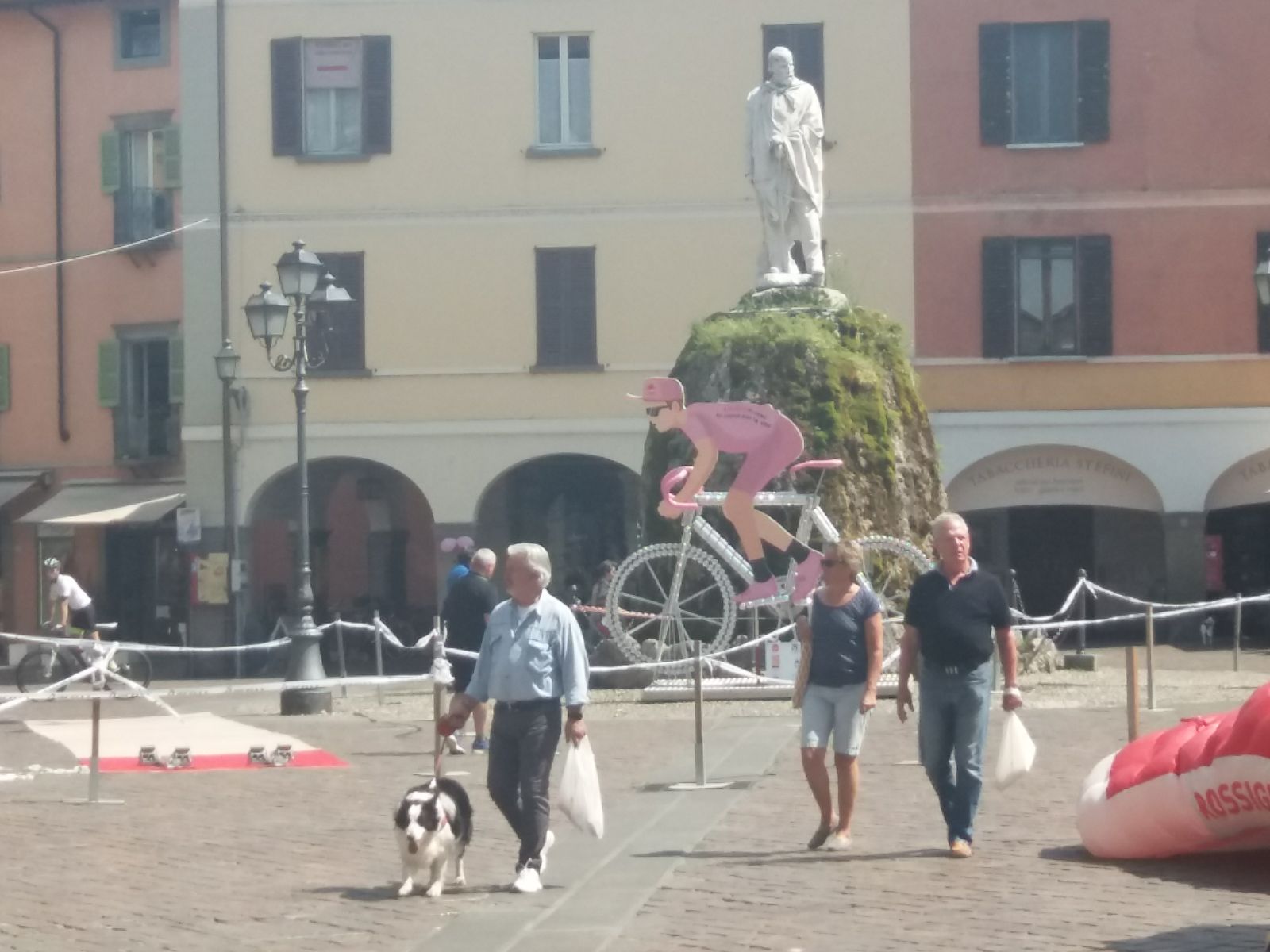 Giro d'Italia, Iseo si prepara alla tappa 5