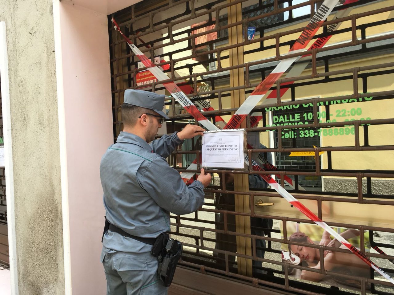 Centro massaggi sotto sequestro a Desenzano