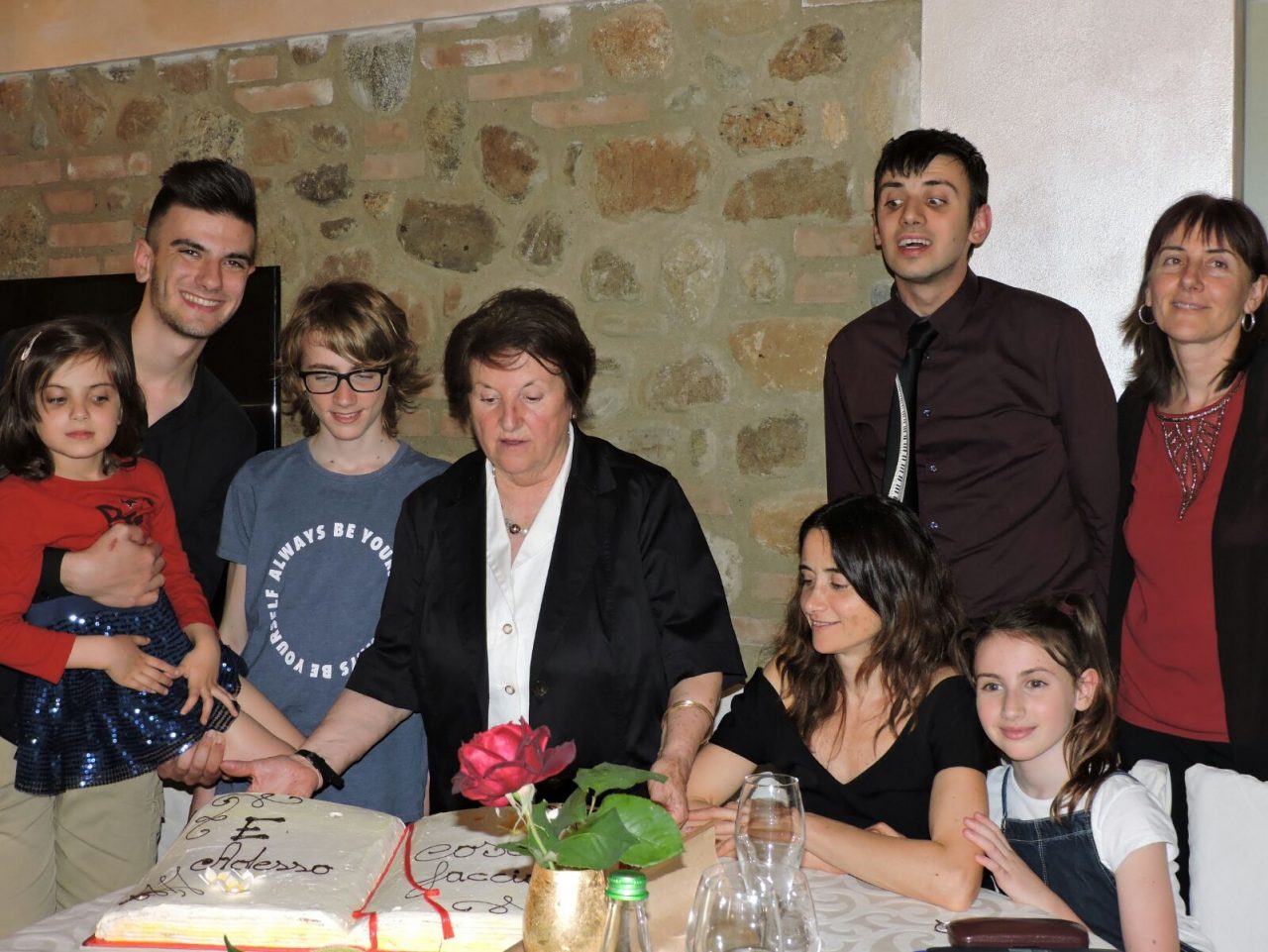 Presentato al pubblico il nuovo libro della cazzaghese Angela Bacchi Mai