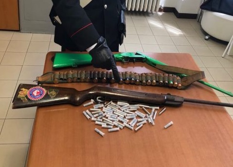 Bovegno: arrestato per detenzione illegale di armi