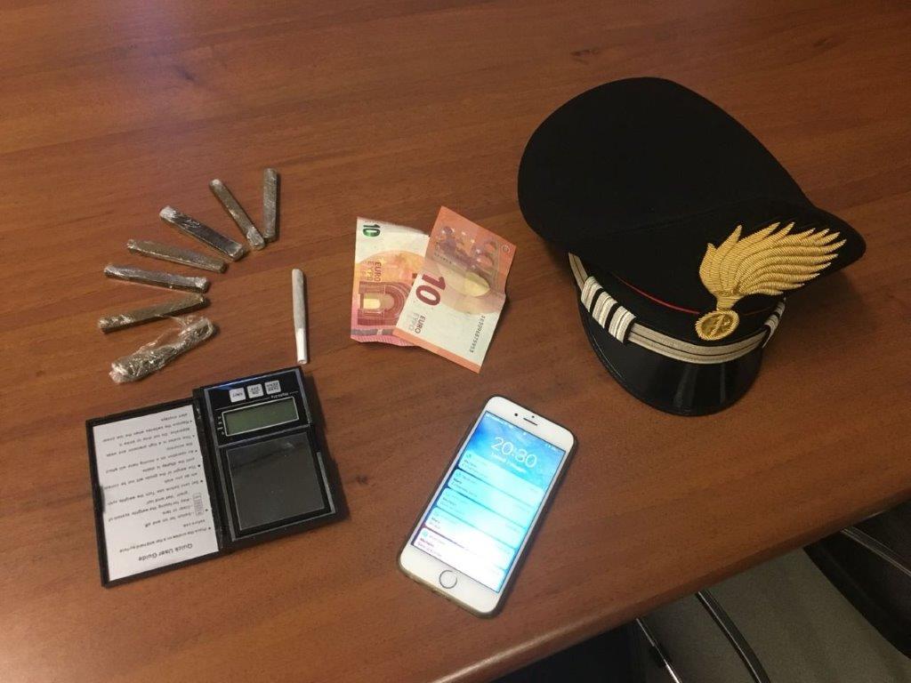 Droga negli slip Pusher colombiano arrestato a Borgosatollo