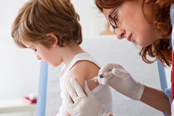 Vaccinazioni pediatriche senza prenotazione nel fine settimana, ecco dove