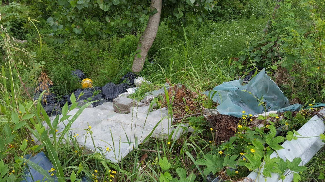 Da tangenziale di Orzivecchi a discarica a cielo aperto