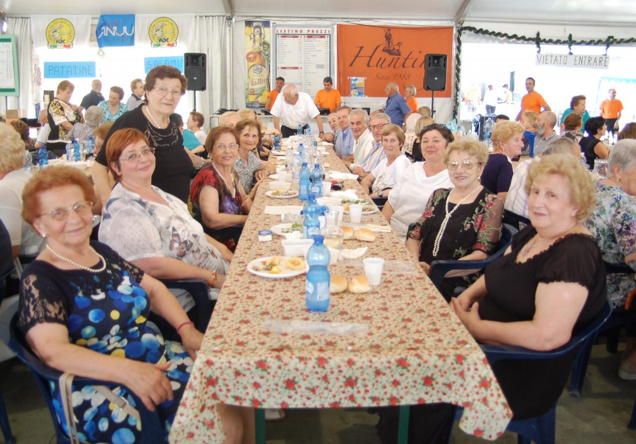 Pranzo dei nonni in 200 a Erbusco