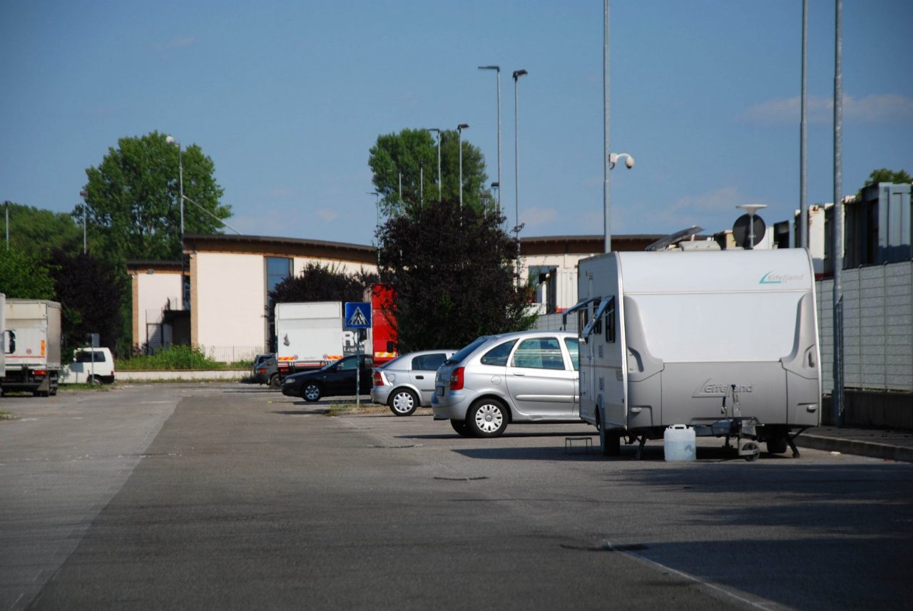 Mairano dice “no” al campeggio abusivo in paese