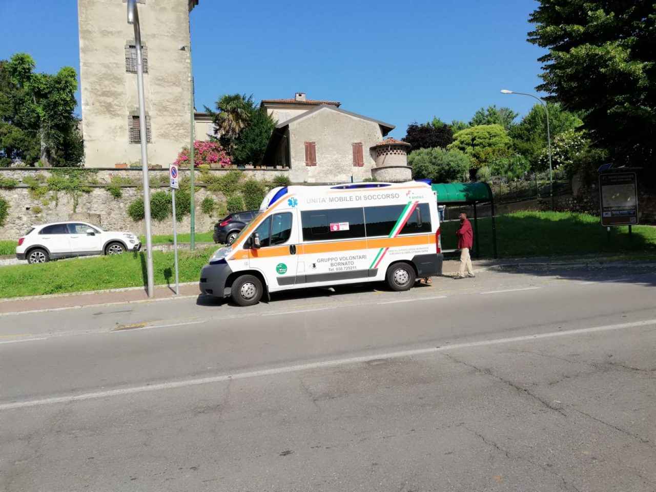 Malore per strada a Rovato