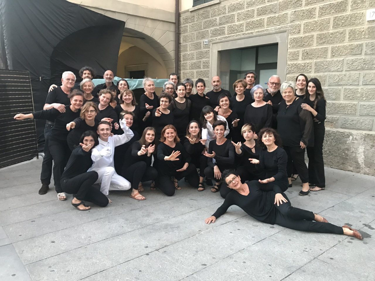 Successo a Chiari per “Un altro mattone nel muro” GALLERY