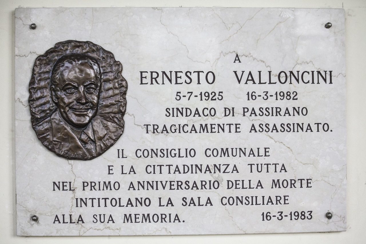 A Passirano inaugurata la targa in memoria di Ernesto Valloncini