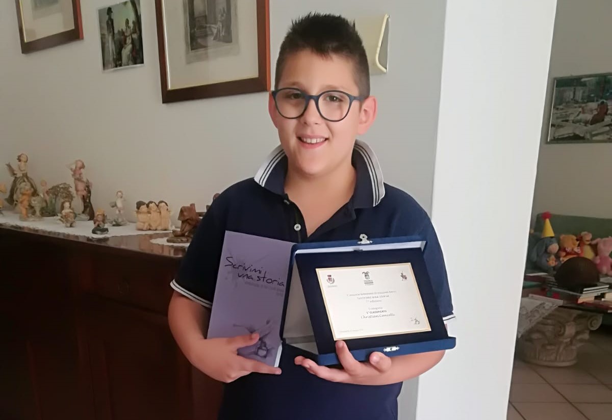 Scrive e ama la Storia: il giovane Christian ha fuso le sue passioni