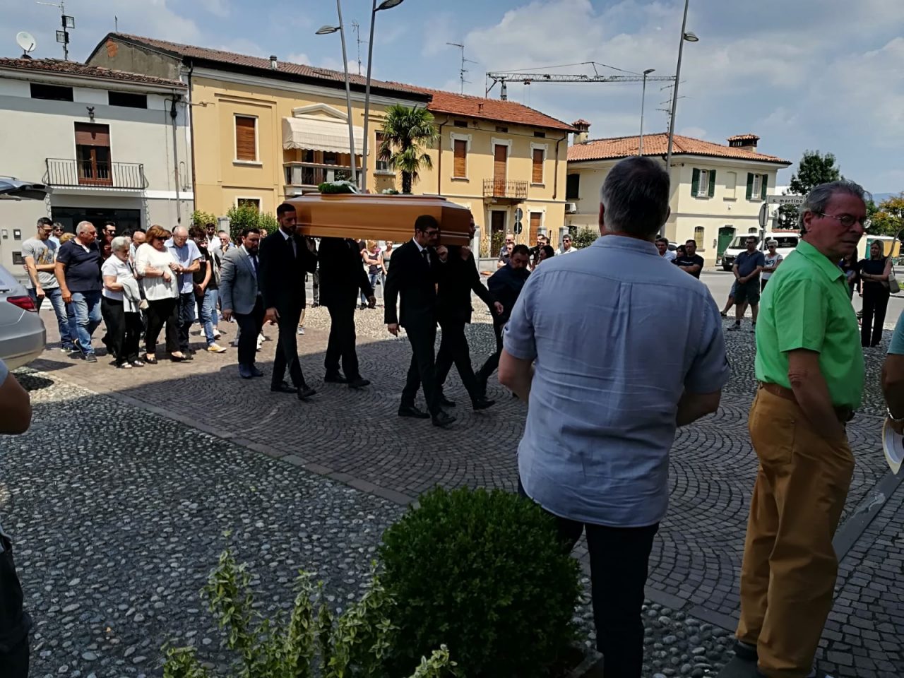 “Ciao Stefano”: Castegnato ha salutato il 36enne scomparso