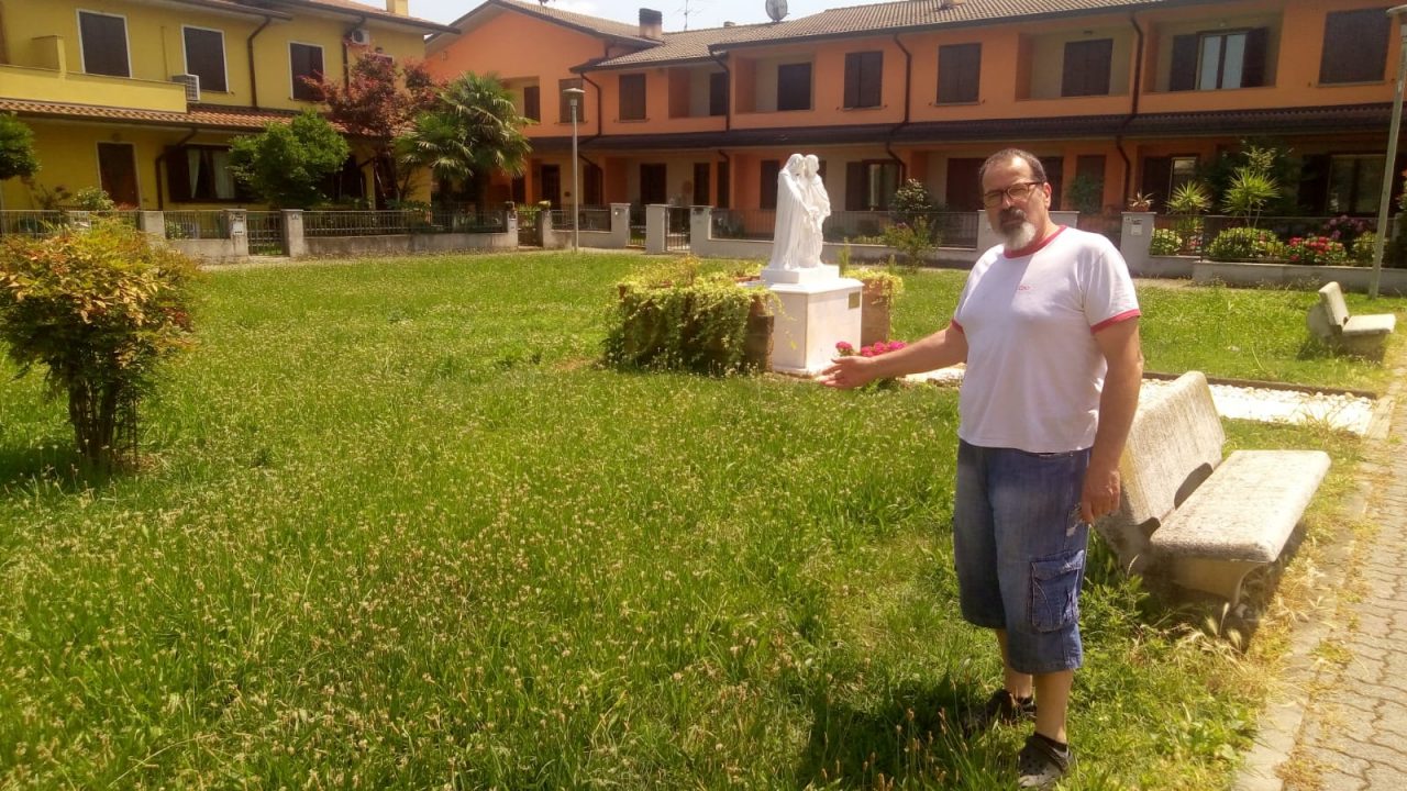 Erba troppo alta La rabbia dei cittadini