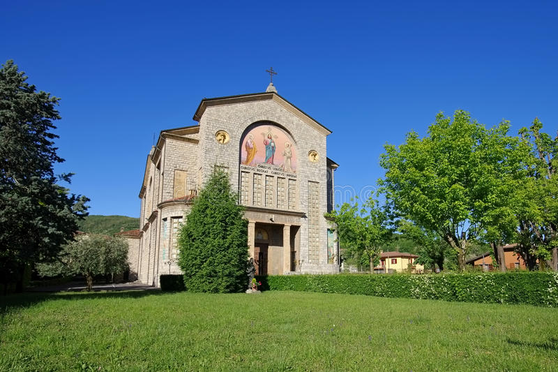 Ladri in chiesa a Clusane: rubate offerte e calice