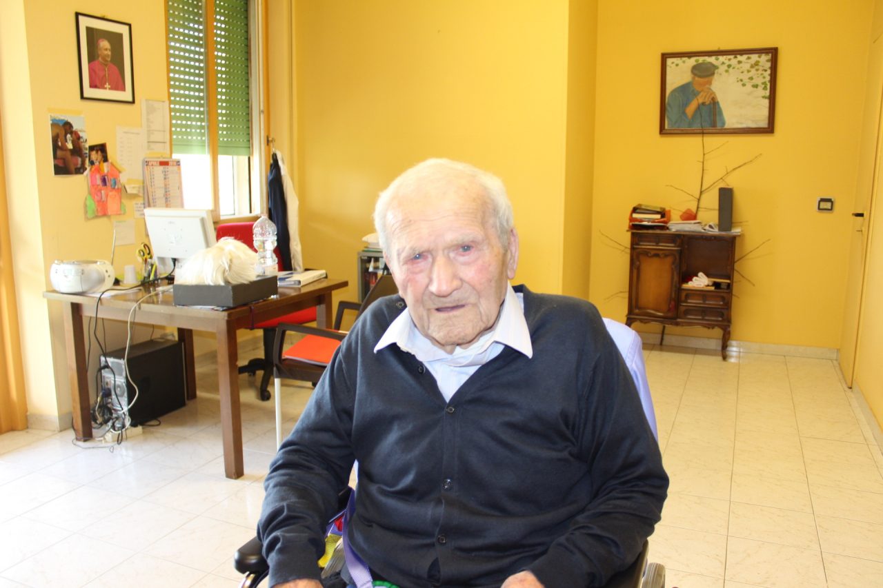 Addio al centenario Angelo Mombelli