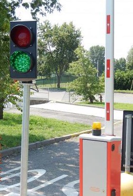 Nuovo semaforo all’isola ecologica di Castenedolo