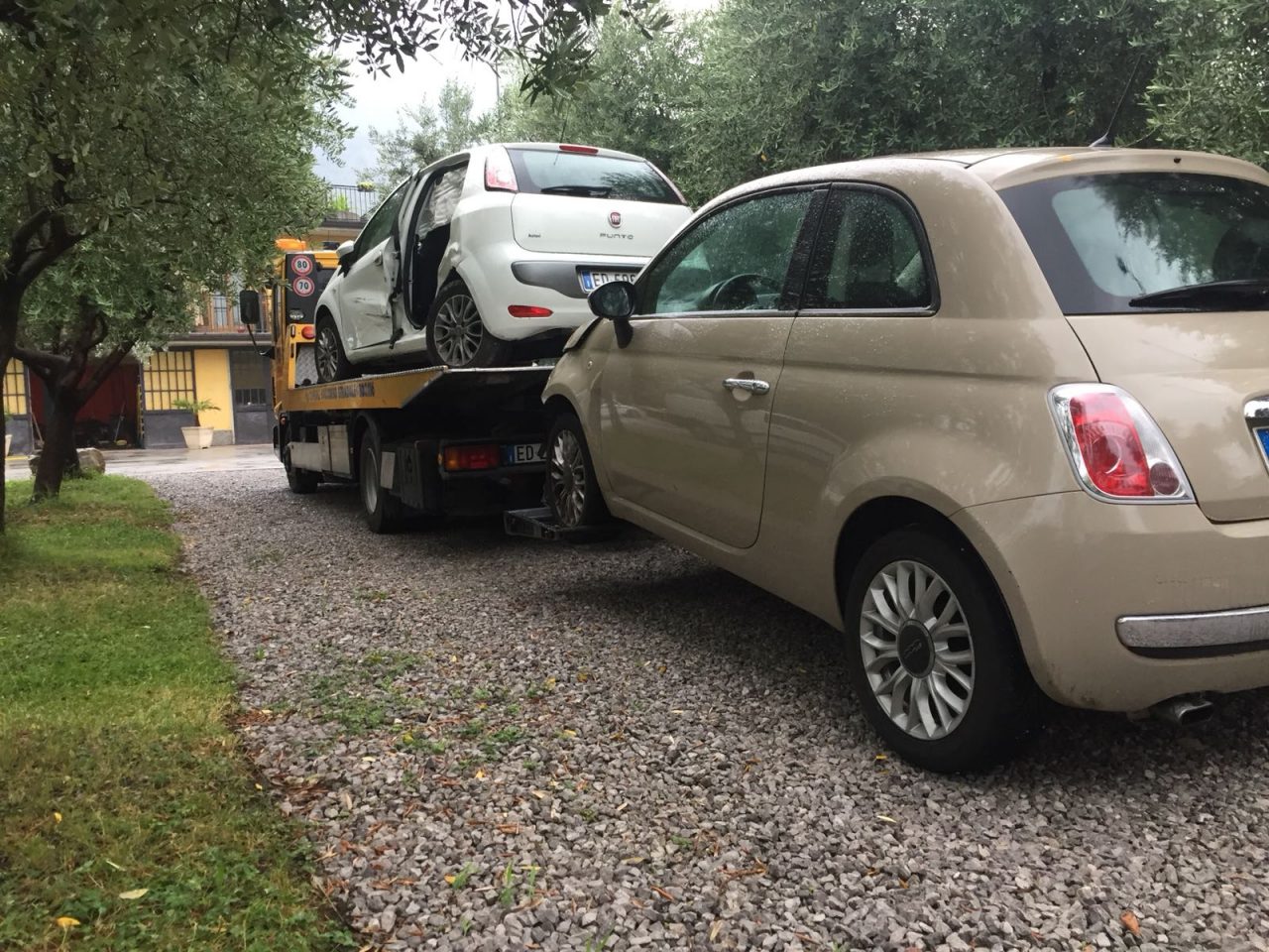 Scontro fra due auto a Iseo ma nulla di grave