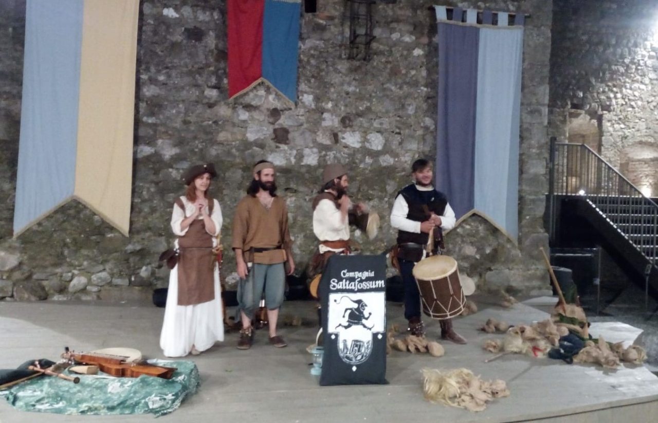Successo medioevale per la festa in castello a Padenghe