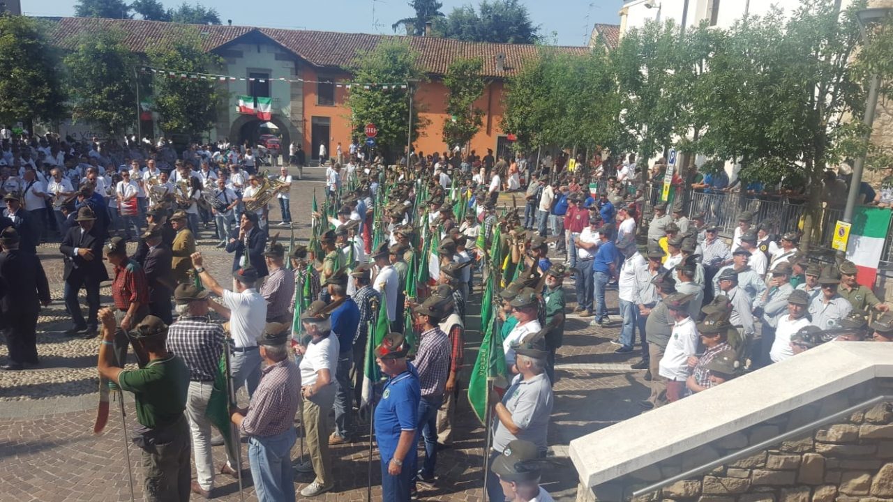 Compiono 95 anni gli Alpini di Adro – IL VIDEO
