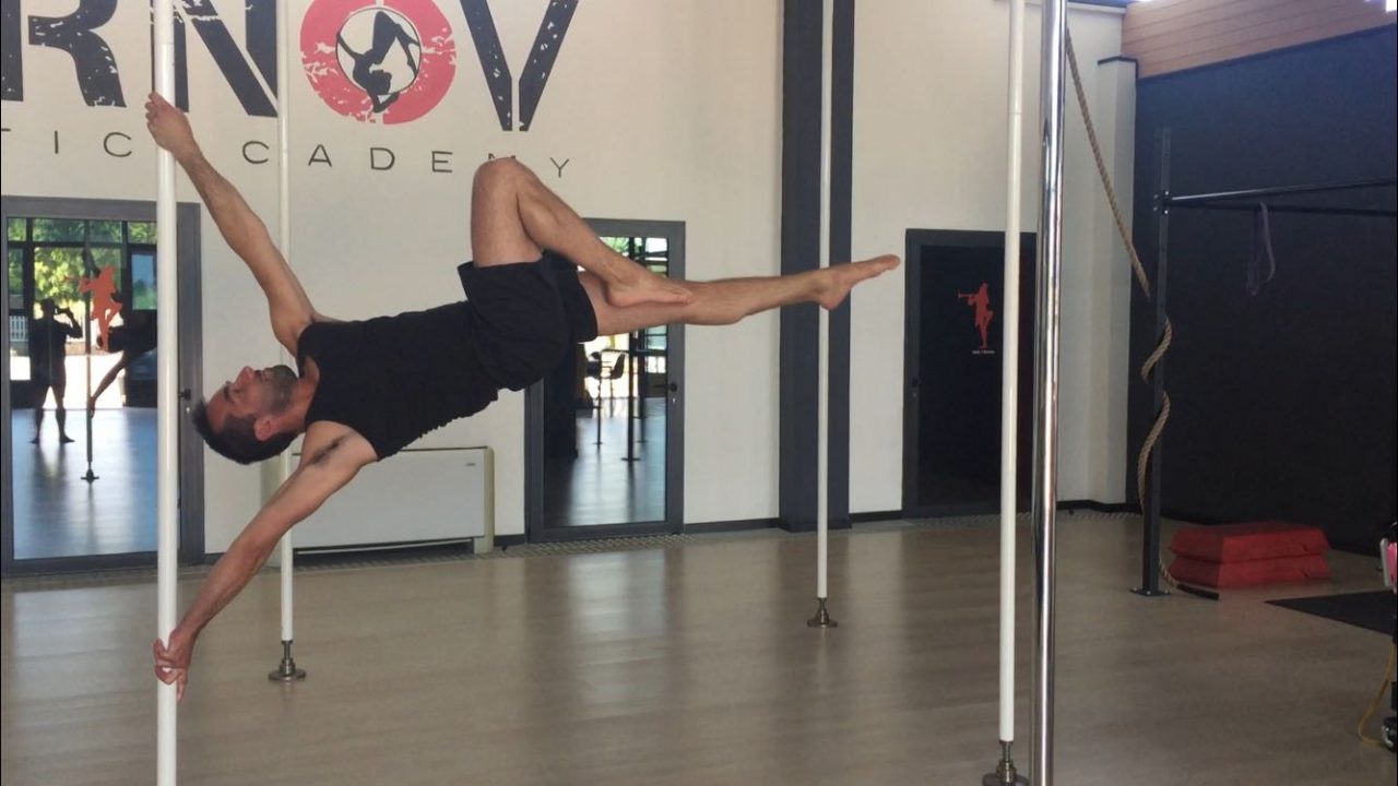 Storie di vita: di giorno macellaio, di notte… pole dancer