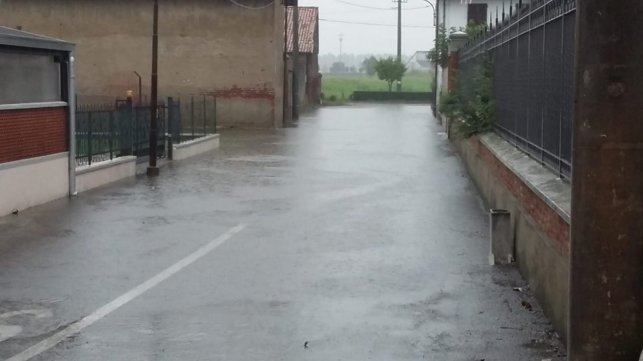 Forti piogge: bomba d’acqua sulle frazioni di Offlaga FOTO E VIDEO