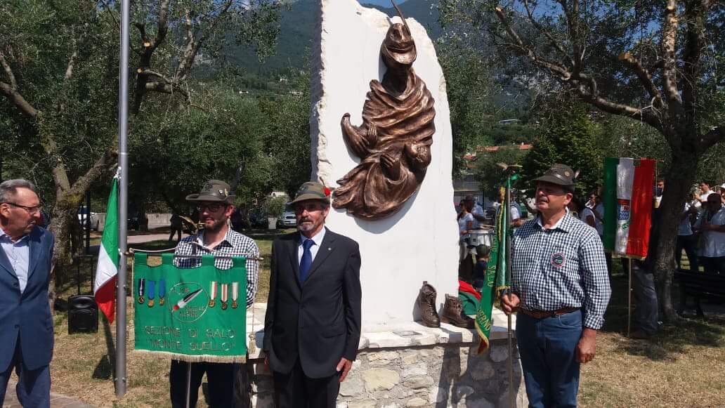 Gli Alpini di Toscolano hanno festeggiato 90 anni
