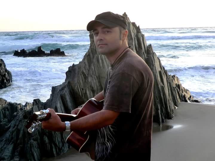 Da Brandico alla Sardegna: il nuovo disco di Cristian Mondini