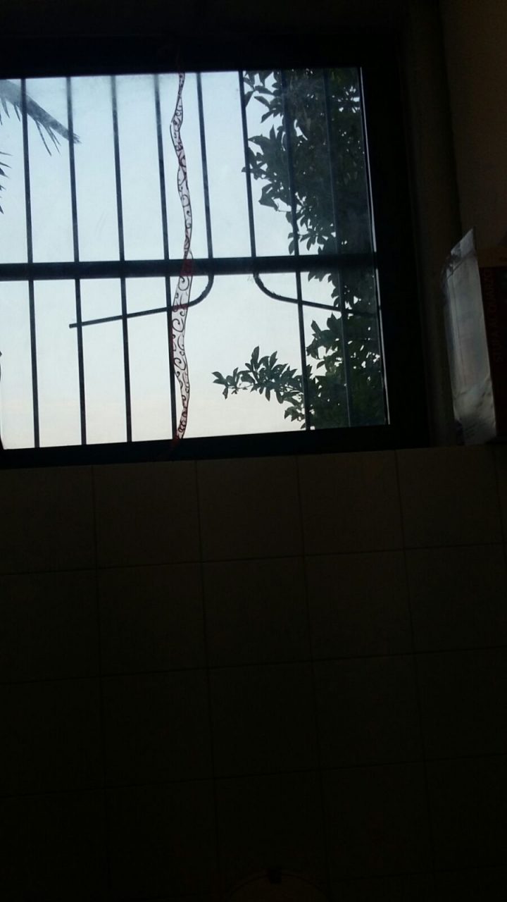 Tentato furto al supermercato: ladri “cacciati” da due passanti