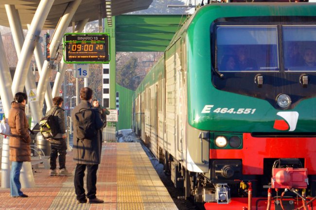 Dal primo settembre in Lombardia viaggiare in treno costerà di più LE TARIFFE