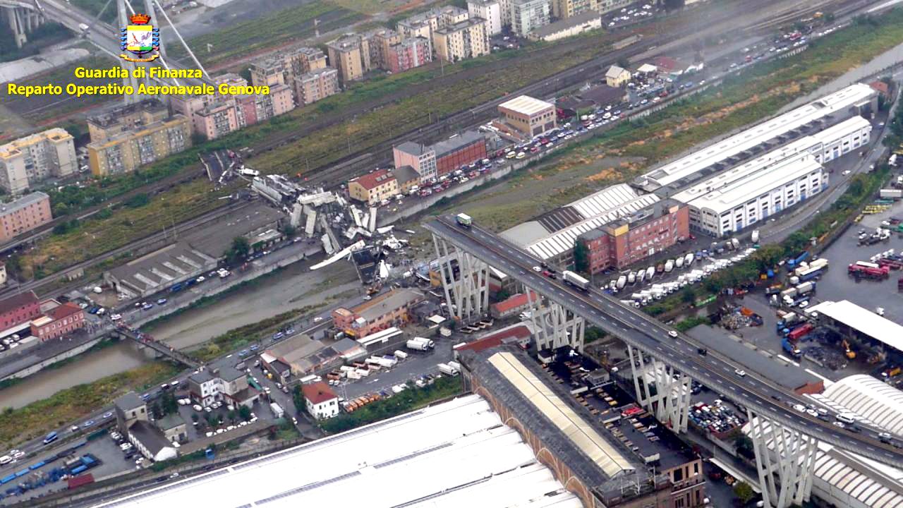 Crollo Ponte Morandi Genova: cosa sappiamo finora NUOVE IMMAGINI