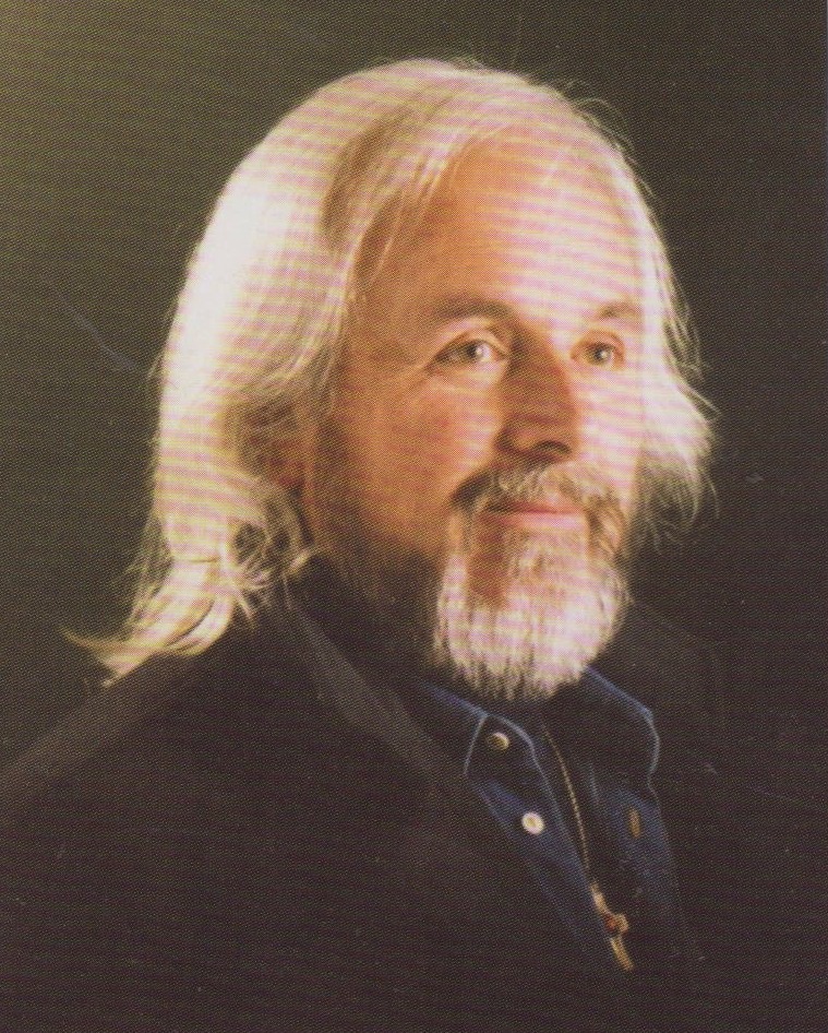 Don Serafino Ronchi profanata la tomba del prete dei poveri