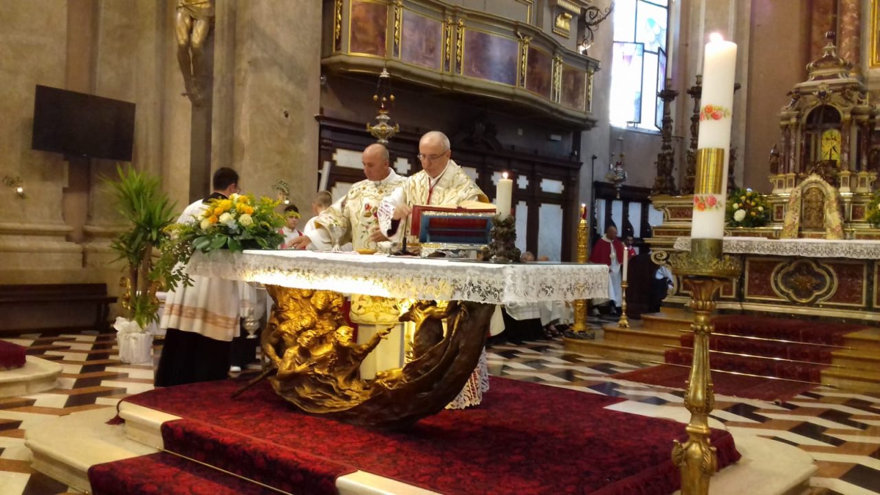 Manerbio ha salutato monsignor Tino Clementi FOTO E VIDEO