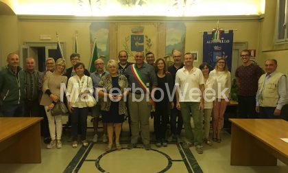 La cuoca Antonia va in pensione e Alfianello la ringrazia