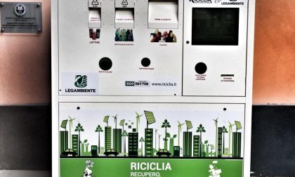 Buoni sconto a chi ricicla con l’eco-compattatore